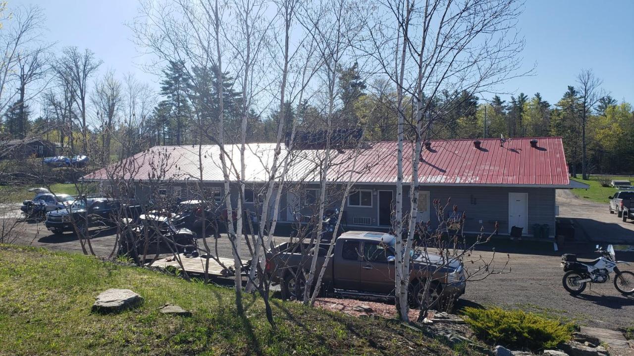 Calabogie Motor Inn Extérieur photo