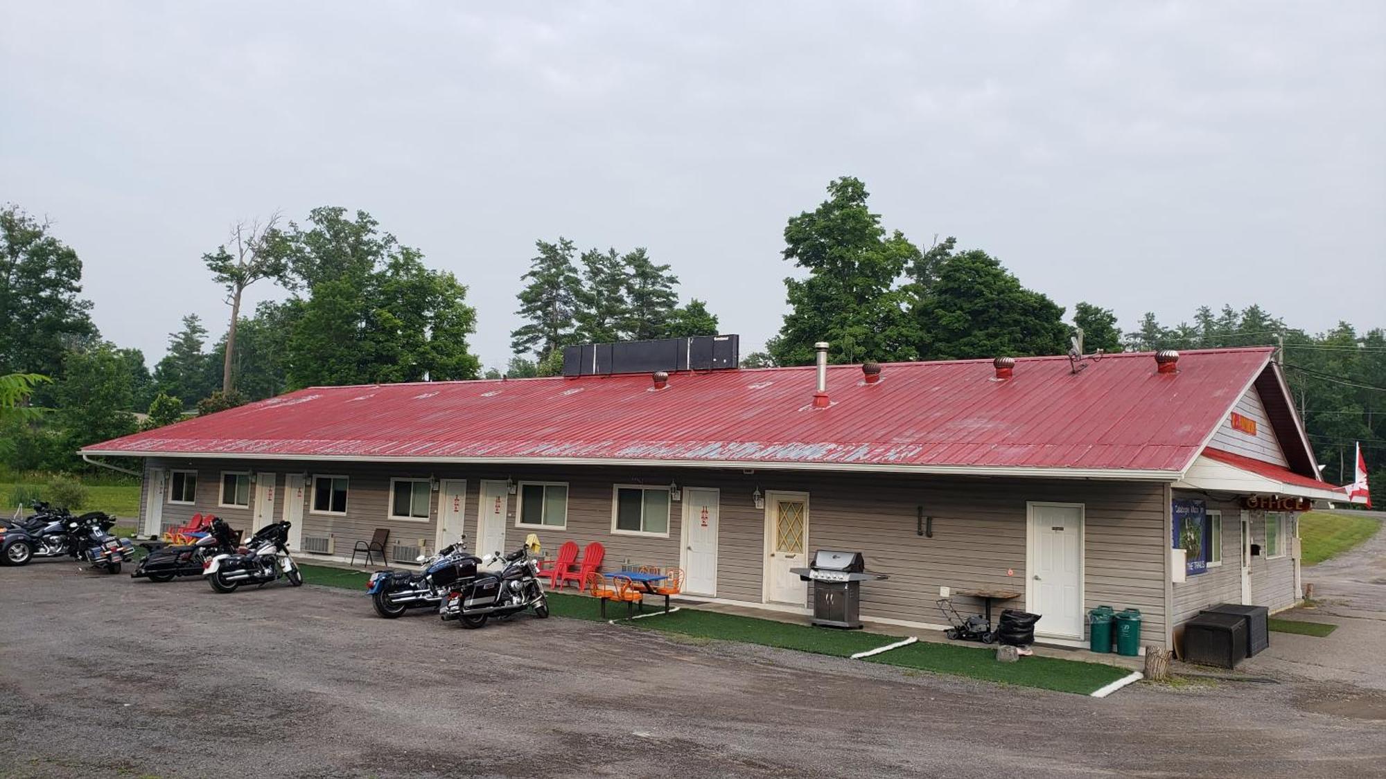 Calabogie Motor Inn Extérieur photo